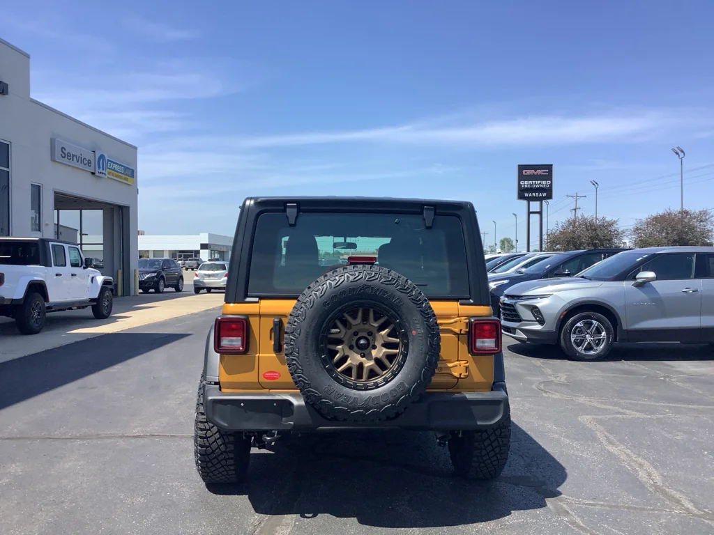 New 2026 Goldilocks Exterior Paint Jeep Sport image 7