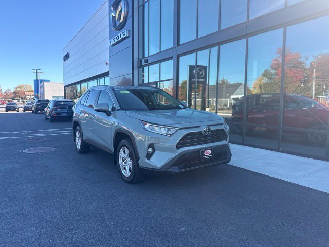 Used 2019 Gray Toyota XLE image 1