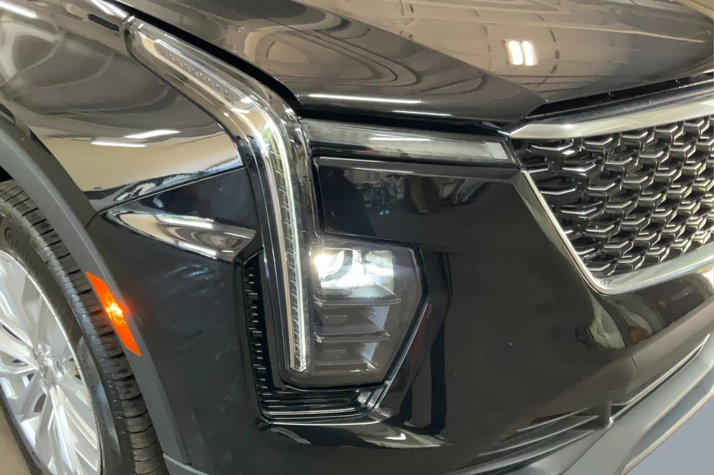 Used 2024 Black Cadillac Luxury image 27