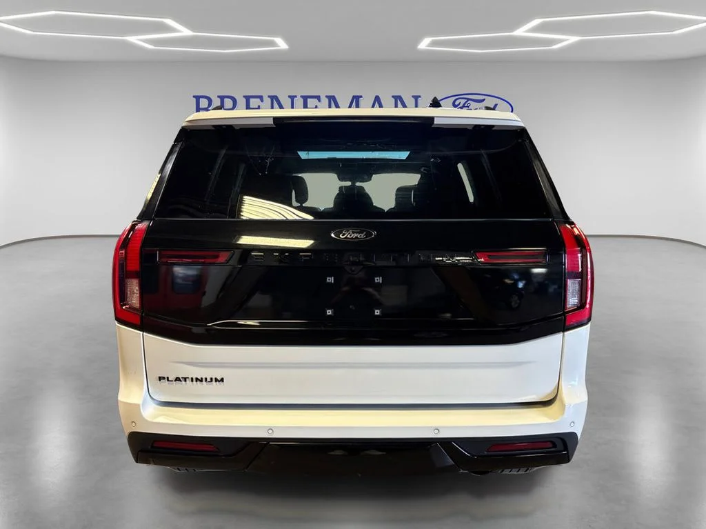 Used 2025 White Metallic Ford Platinum image 7