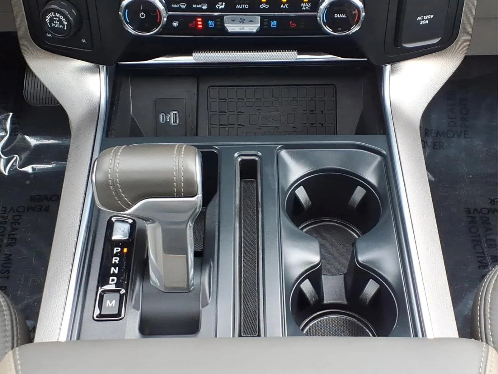 Used 2024 Star White Metallic Tri-Coat Ford Platinum image 26