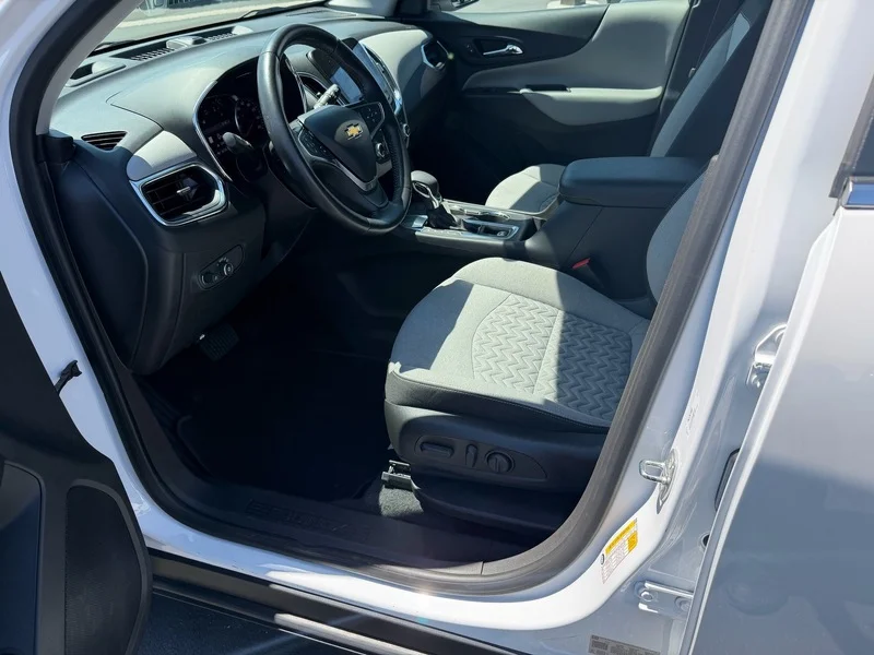 Used 2022 IRIDESCENT PEARL TRICOAT Chevrolet LT image 14