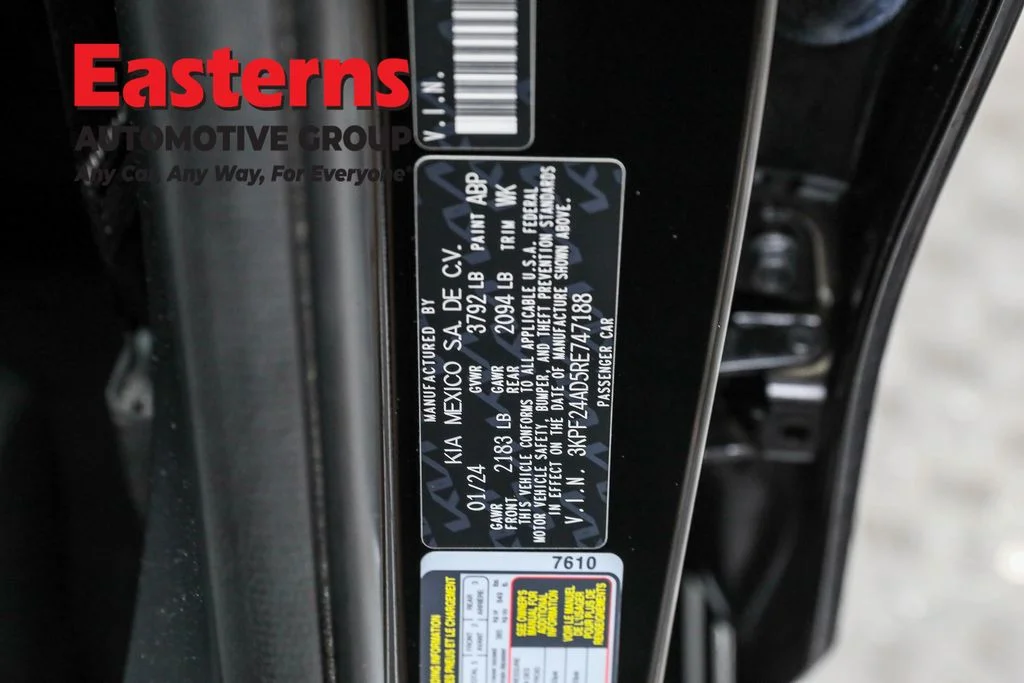 Used 2024 Black Kia LXS image 33
