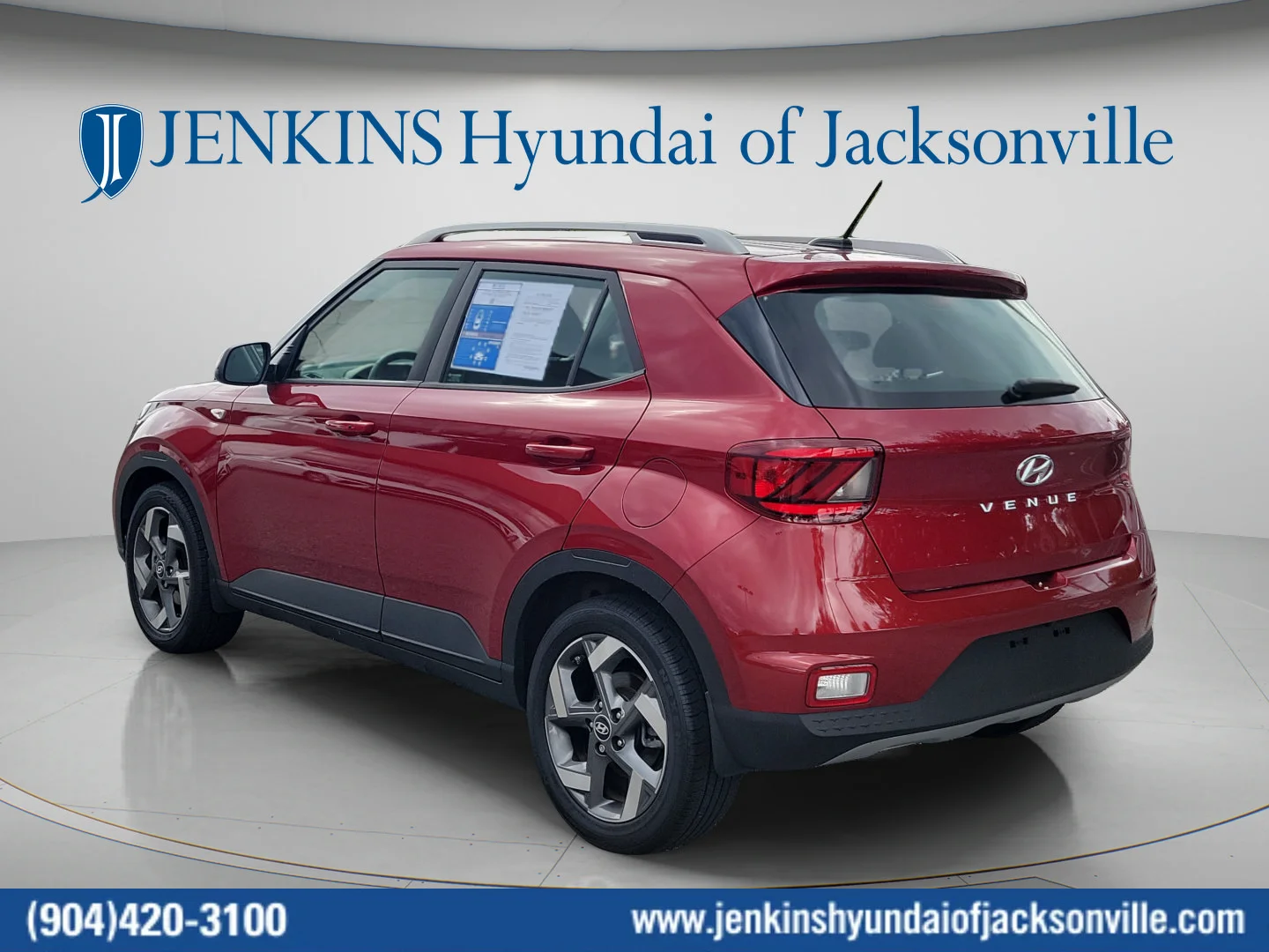 Used 2025 Ultimate Red Hyundai SEL image 5
