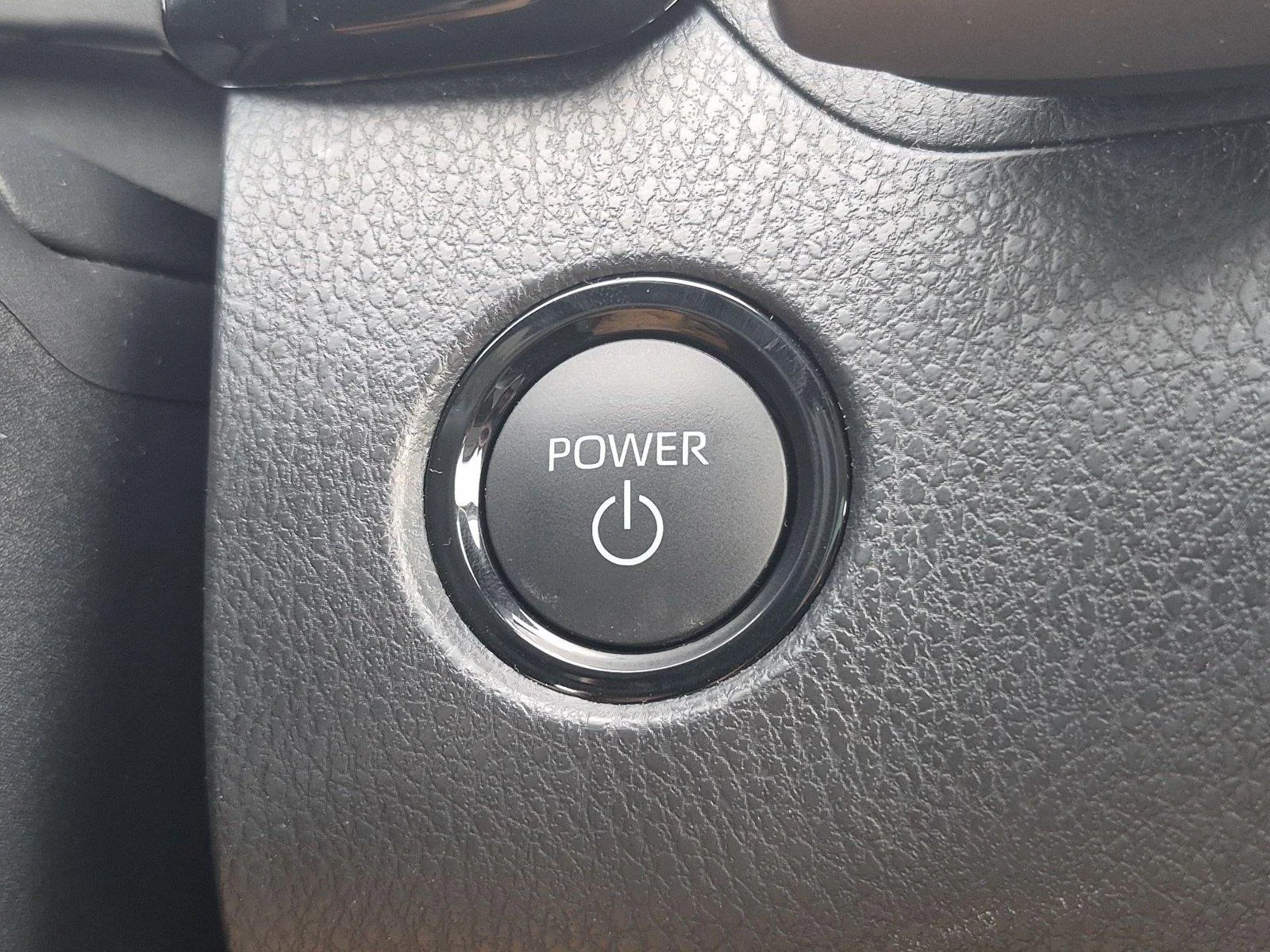 Used 2026 Wind Chill Pearl Toyota XLE image 29