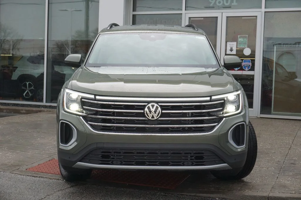 New 2026 Green Volkswagen 2.0T SE w/Technology image 5