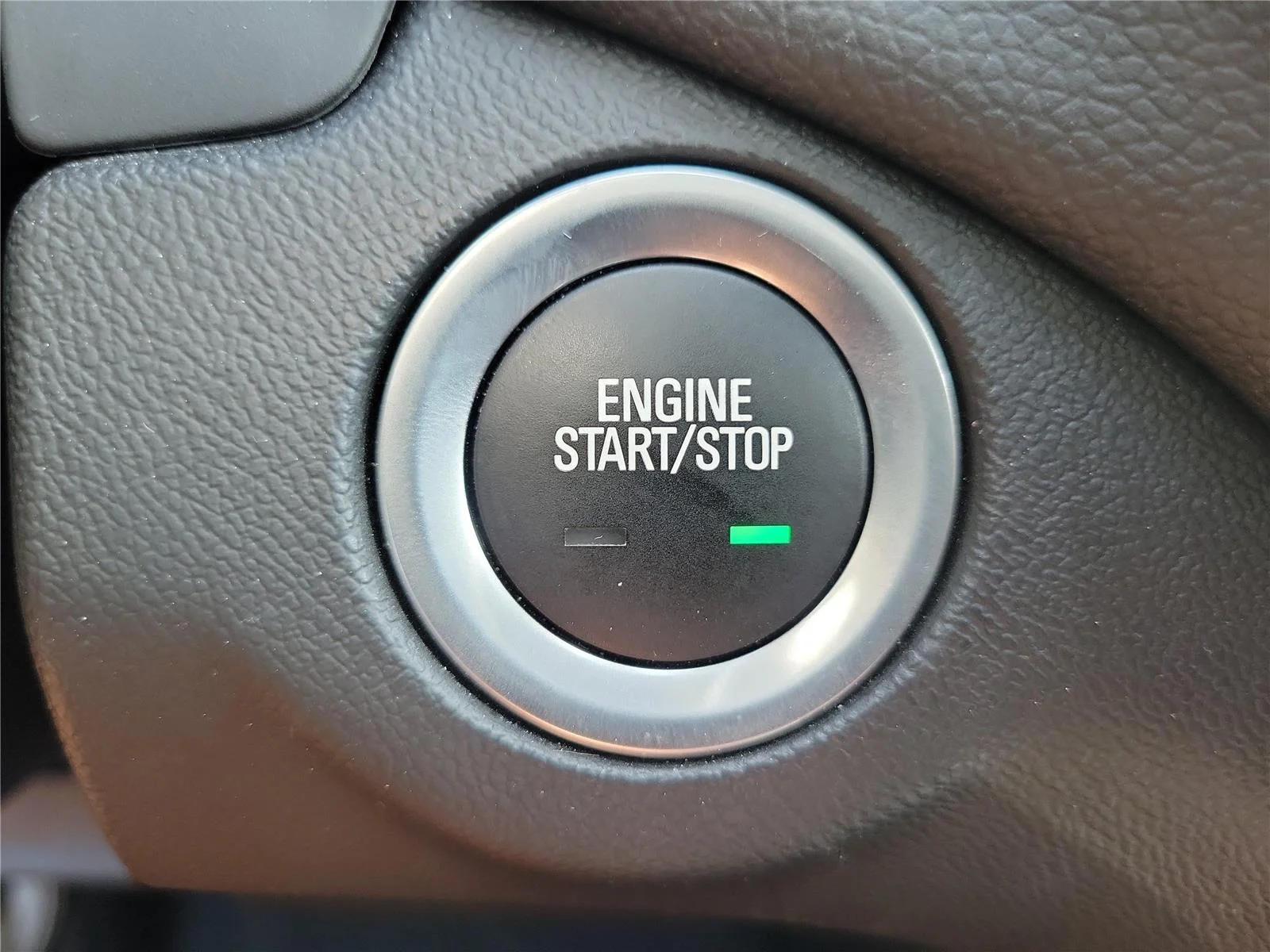 Used 2024 Lakeshore Blue Metallic Chevrolet LT image 27