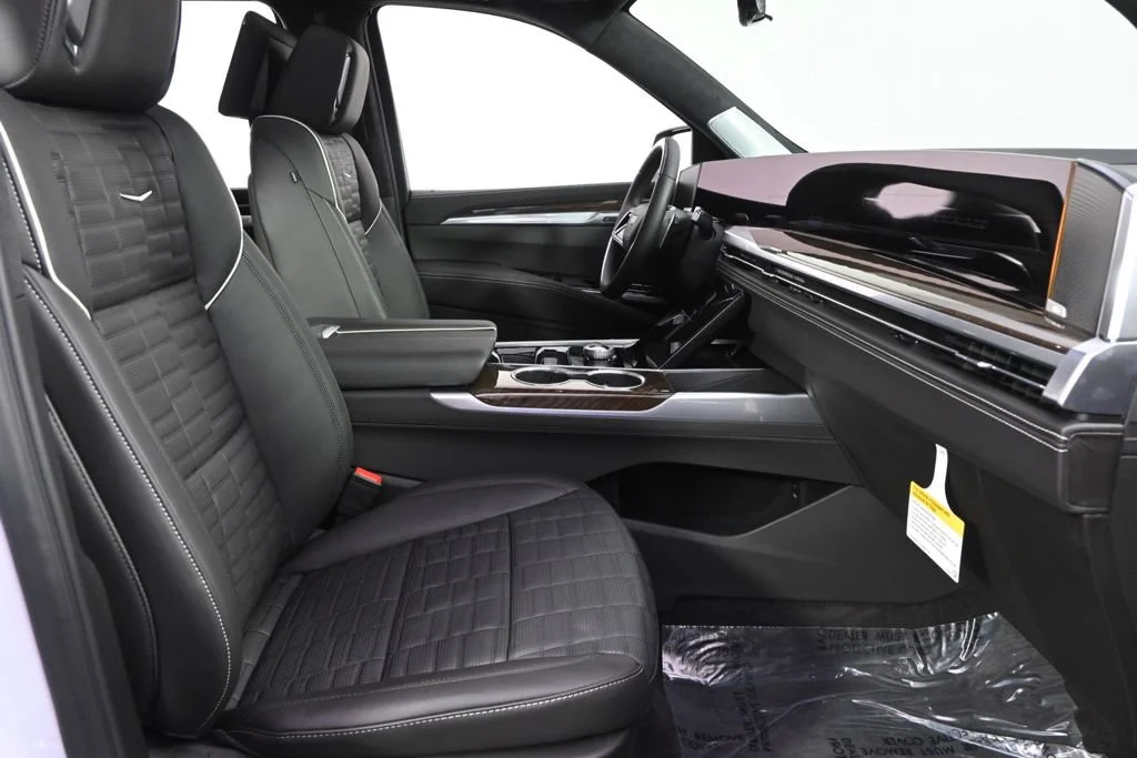 2026 Cadillac Escalade Platinum Sport - Photo 16