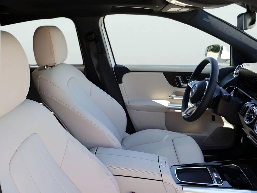 New 2026 Polar White Mercedes-Benz GLA 250 image 8