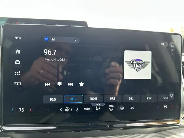 Used 2025 White Ford Active image 14