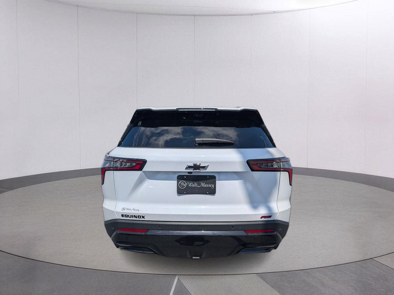 New 2026 Polar White Tricoat Chevrolet RS image 4