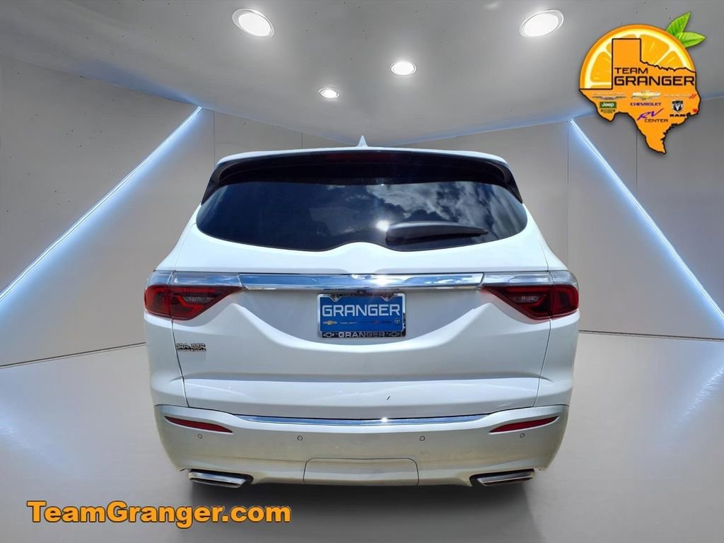 Used 2022 Summit White Buick Essence image 8