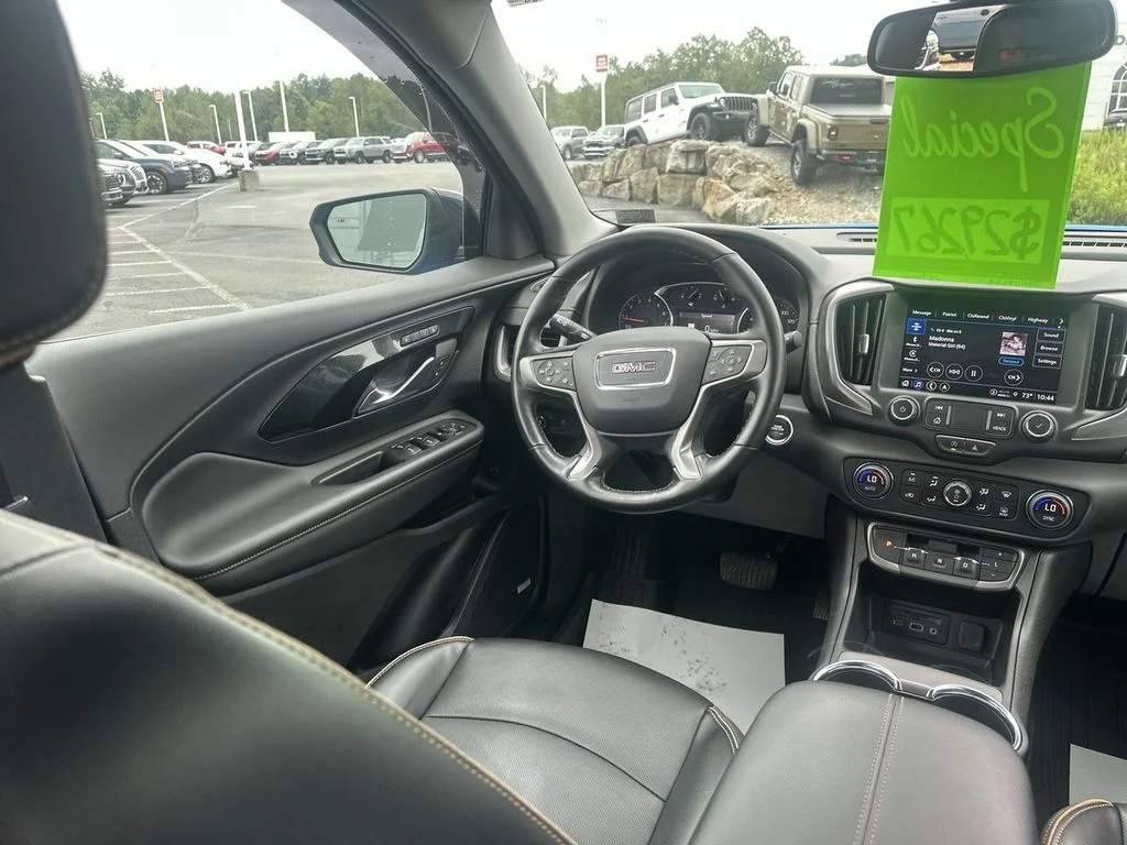 Used 2024 Blue GMC AT4 image 15