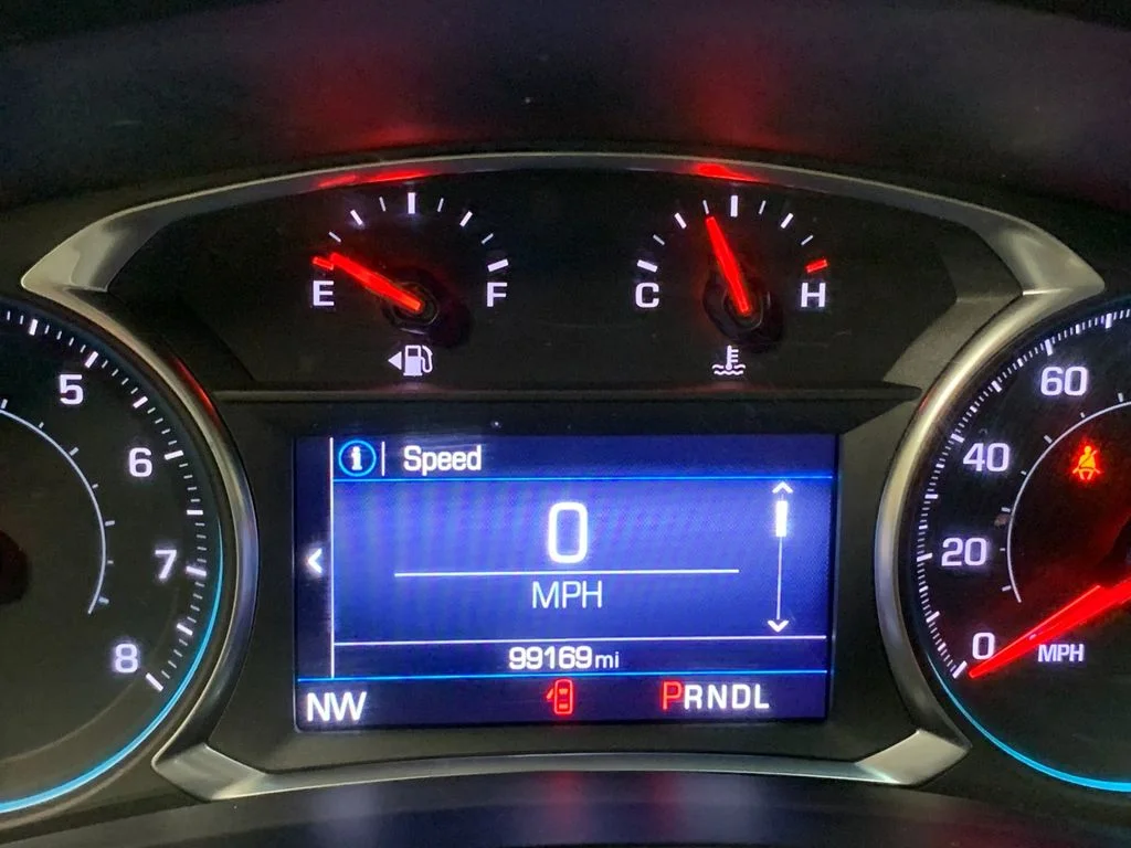 Used 2022 Silver Chevrolet LS image 32