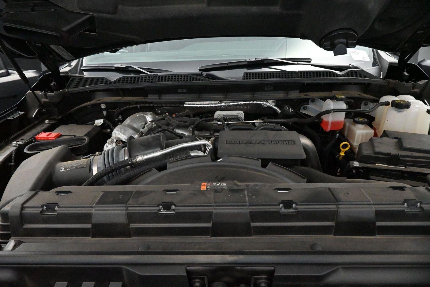 Used 2025 Onyx Black GMC AT4 image 39