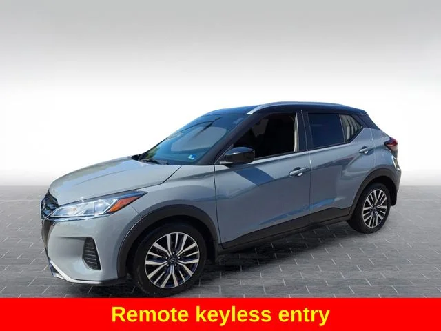 Used 2024 Gray Nissan SV image 4