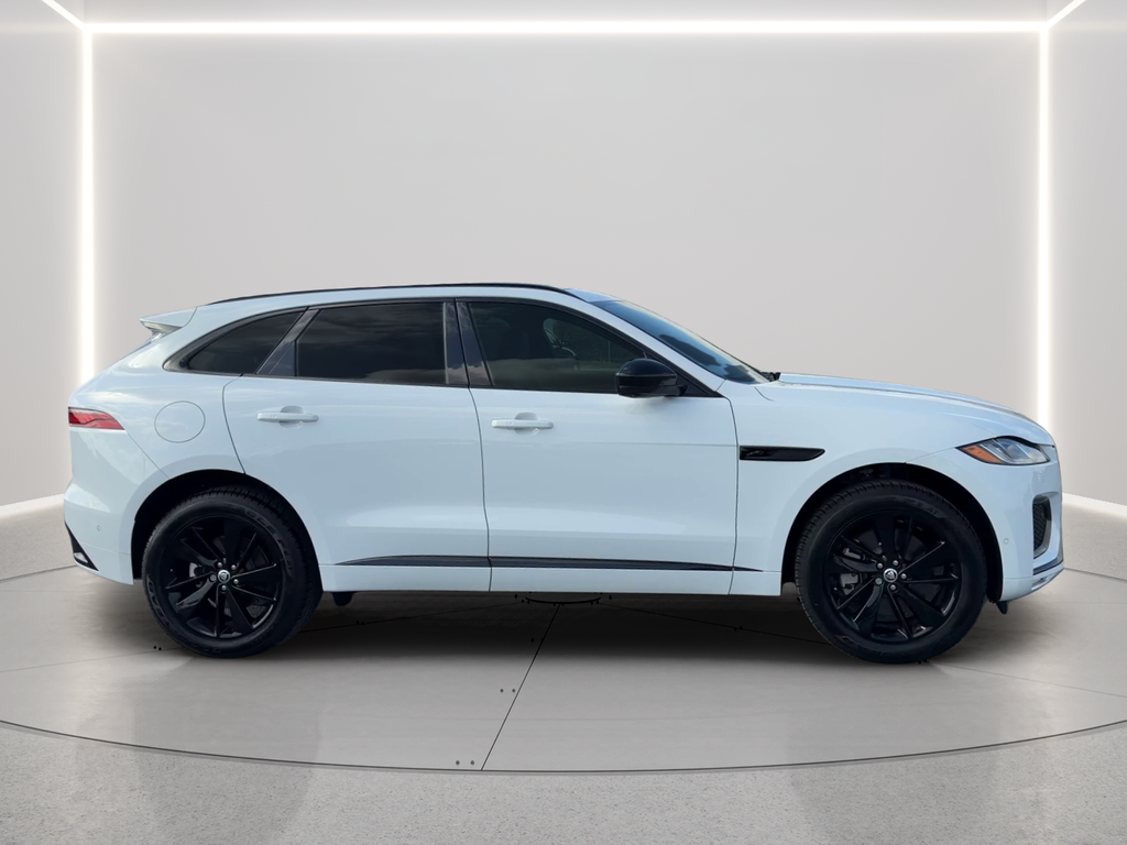 New 2026 Fuji White Jaguar P400 R-Dynamic S image 4