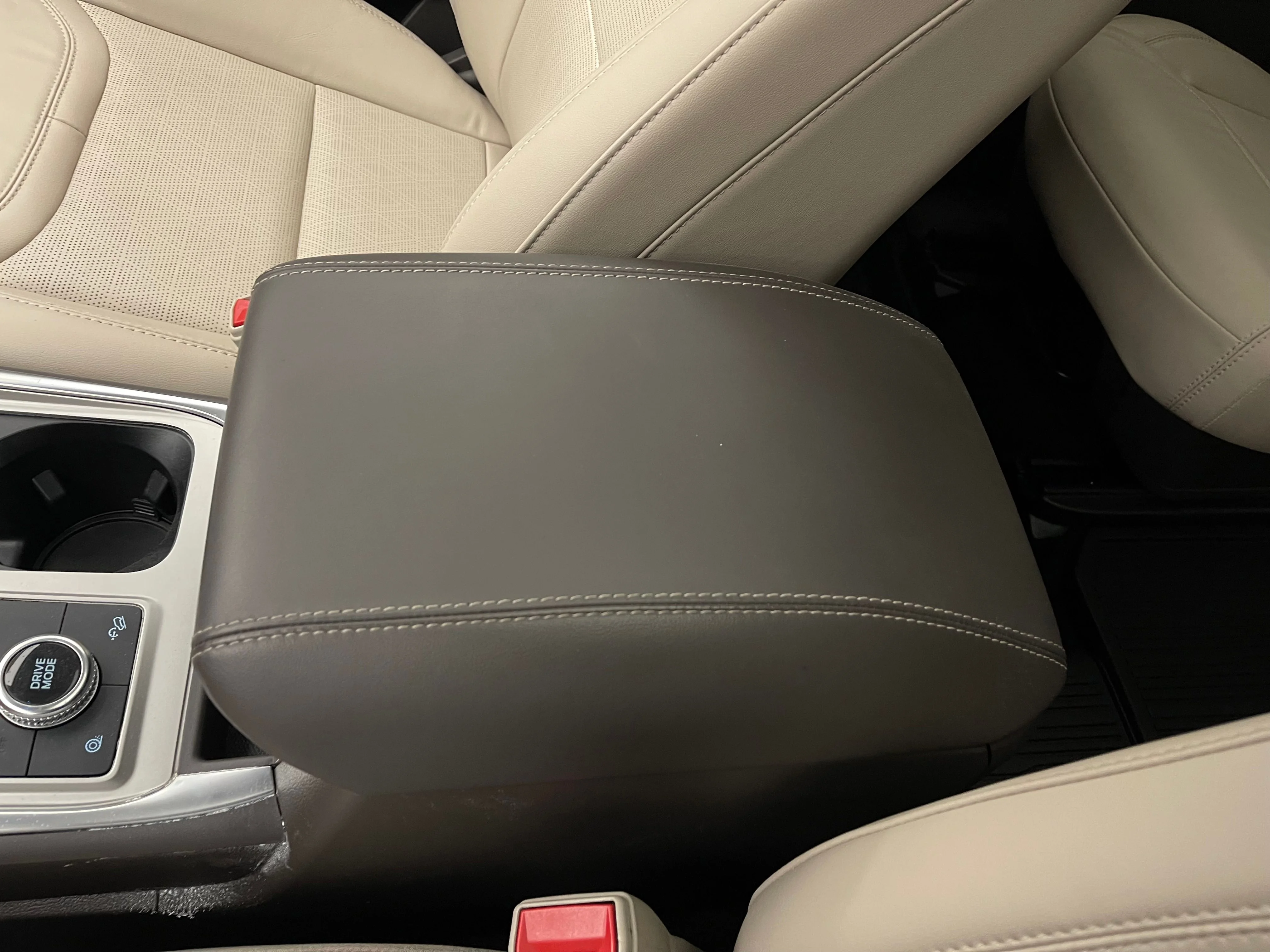 Used 2024 Blue Metallic Ford Platinum image 32