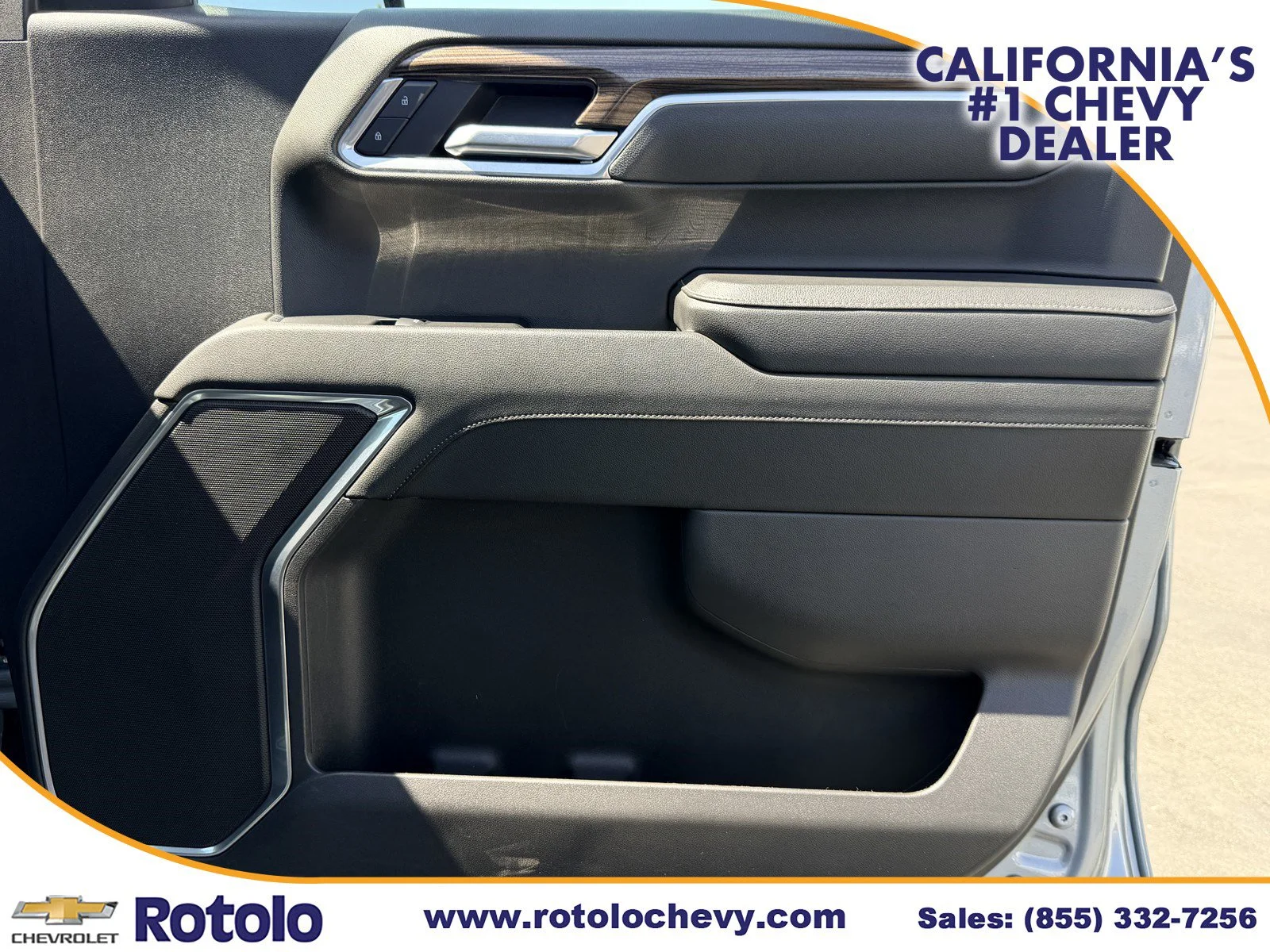 Used 2025 Sterling Gray Metallic Chevrolet LT image 9
