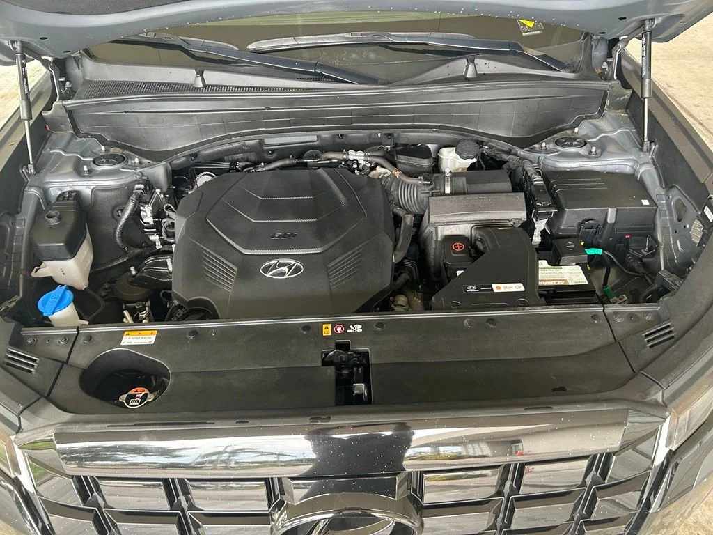 Used 2025 Gray Hyundai SEL image 12