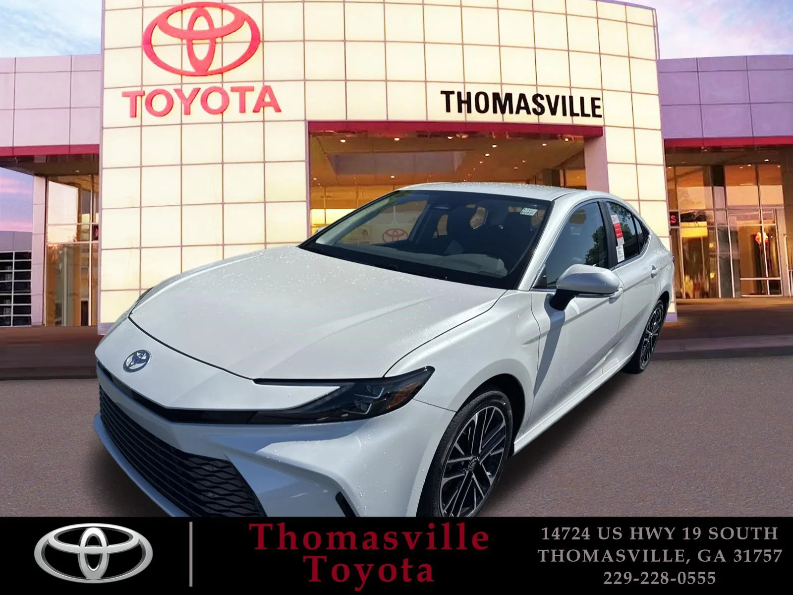 Used 2025  Toyota  image 1