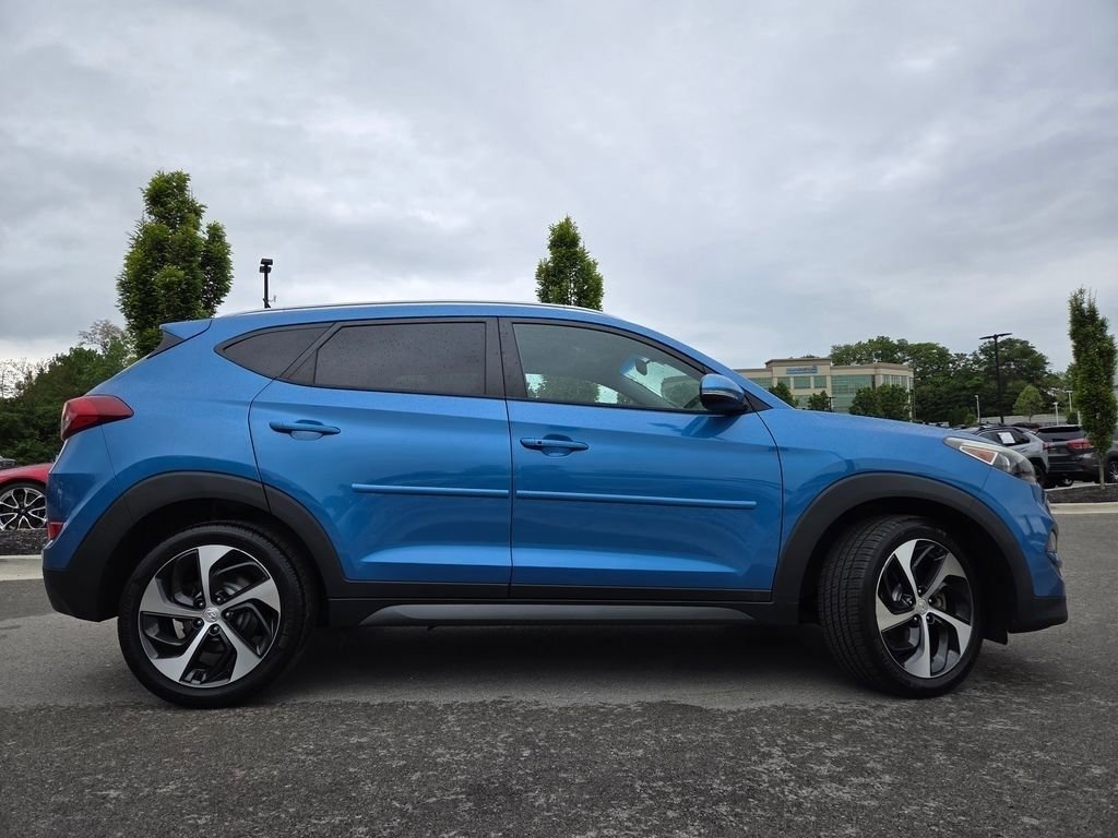 Used 2016 Caribbean Blue Hyundai Sport image 25