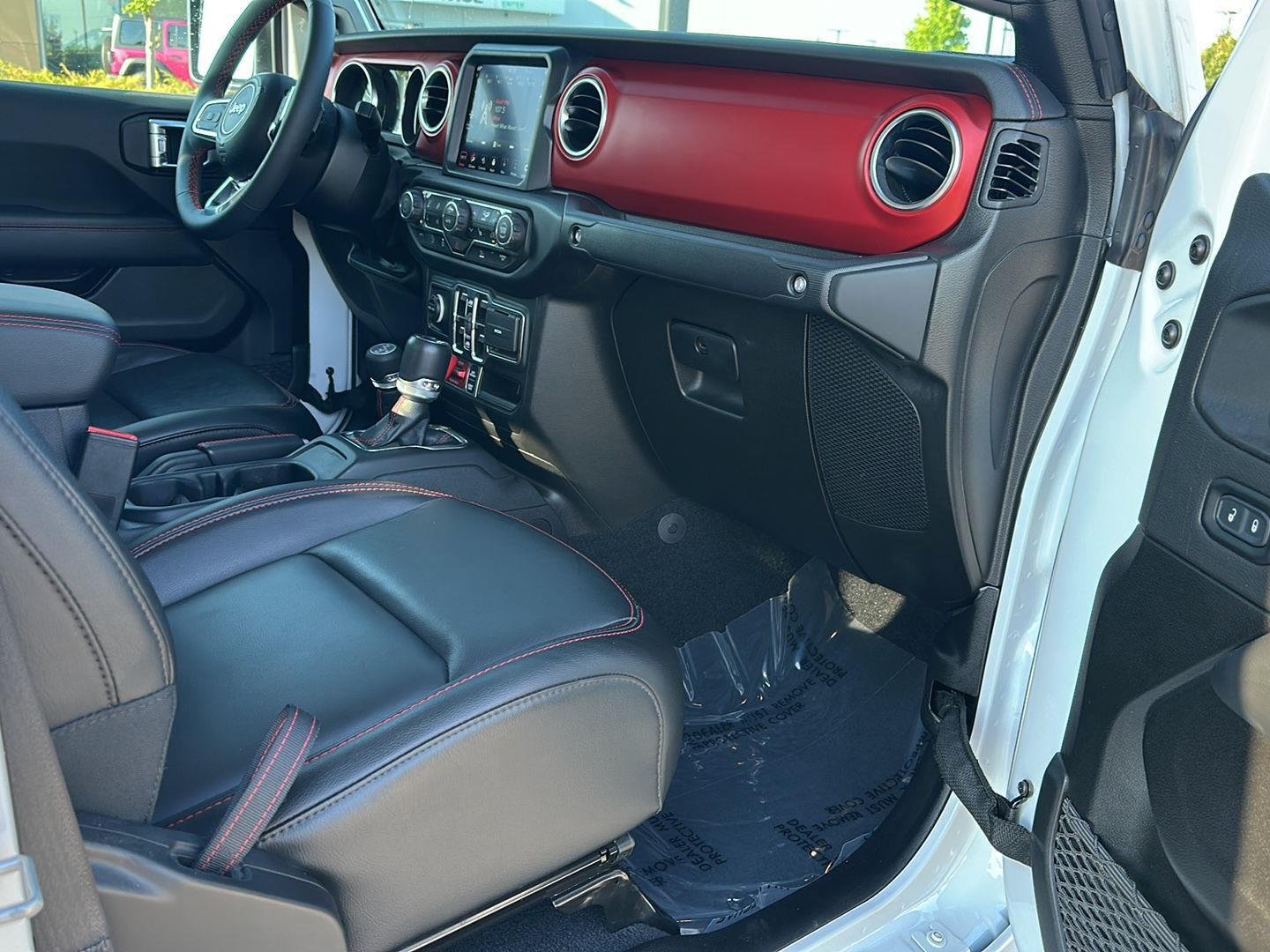 Used 2023 Bright White Clearcoat Jeep Rubicon image 36