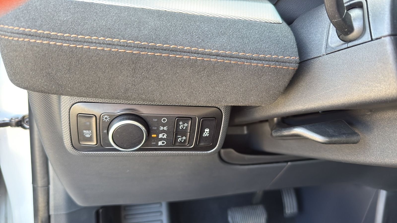 Used 2023 White Ford GT image 17
