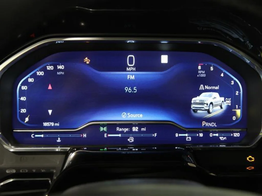 2023 Chevrolet Silverado 1500 LT - Photo 9