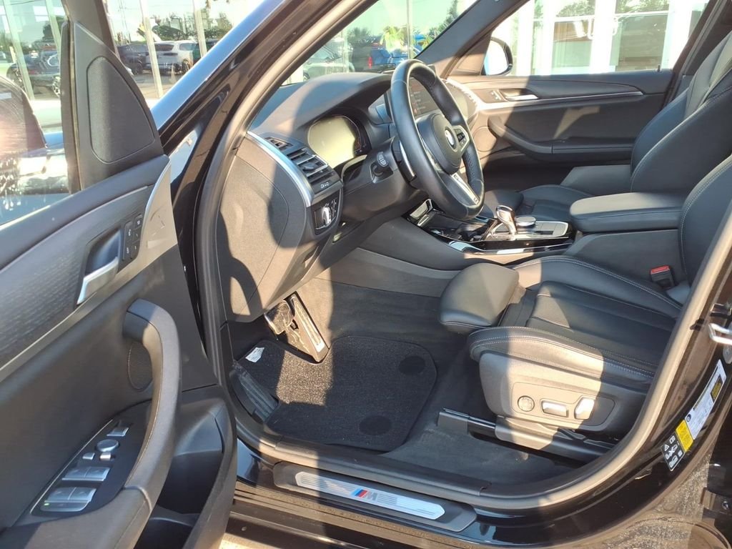 Used 2024 Black Sapphire Metallic BMW xDrive30i image 20