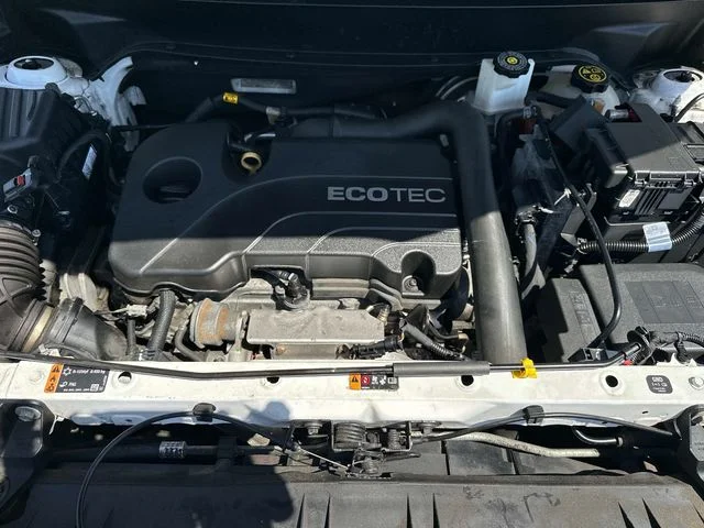 Used 2021 White GMC SLE image 10