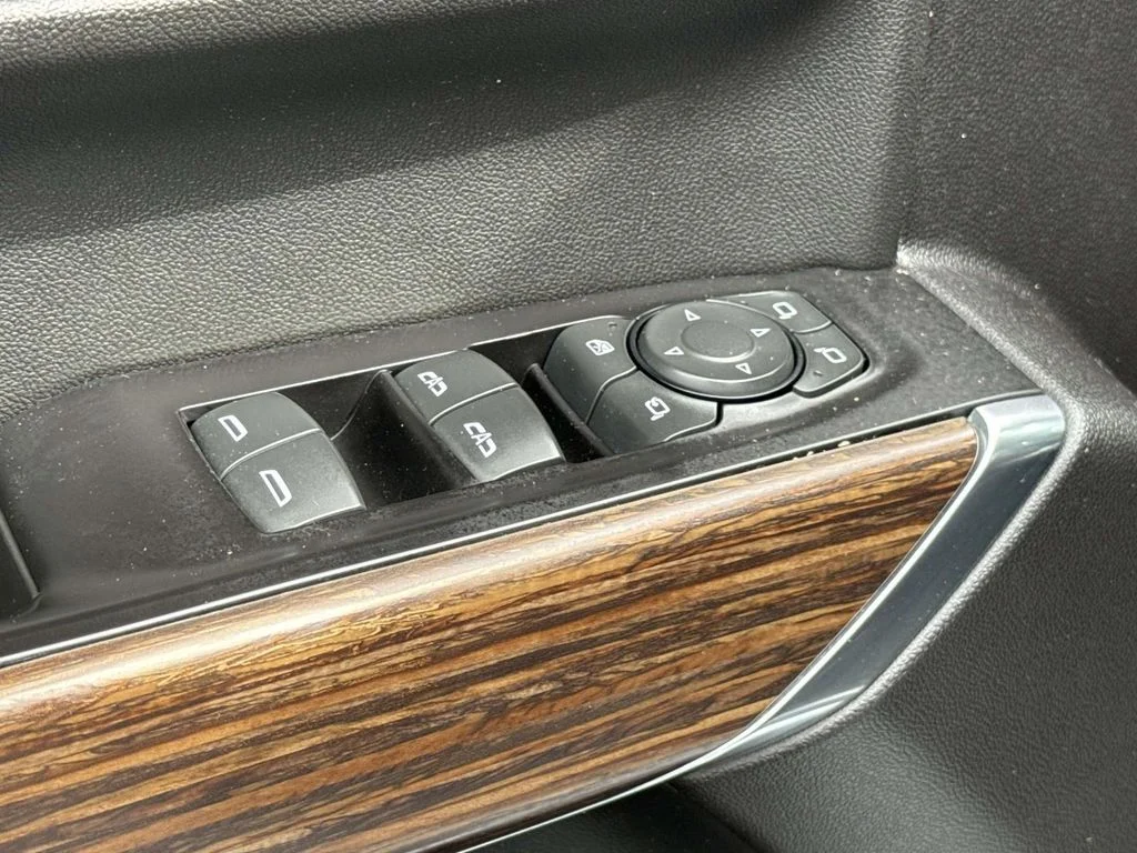 Used 2020 Beige Chevrolet High Country image 29