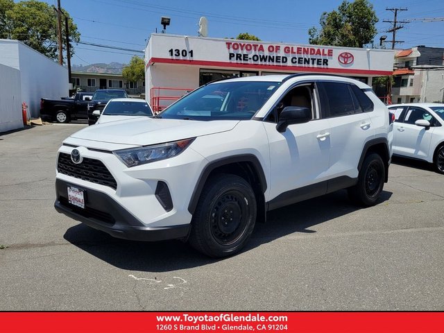 2020 Toyota RAV4 LE