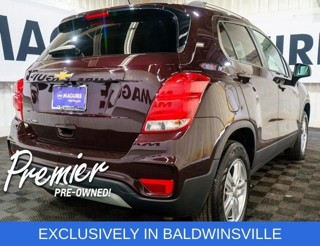 Used 2022 Red Chevrolet LT image 5