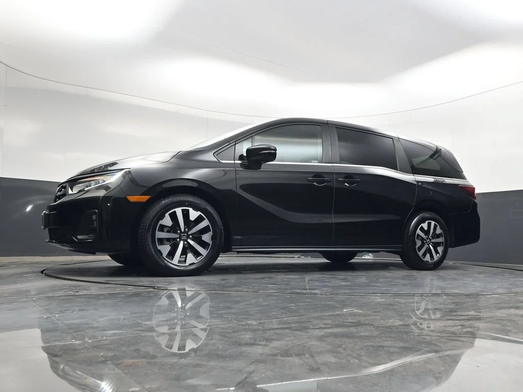 Used 2025  Honda EX-L image 29