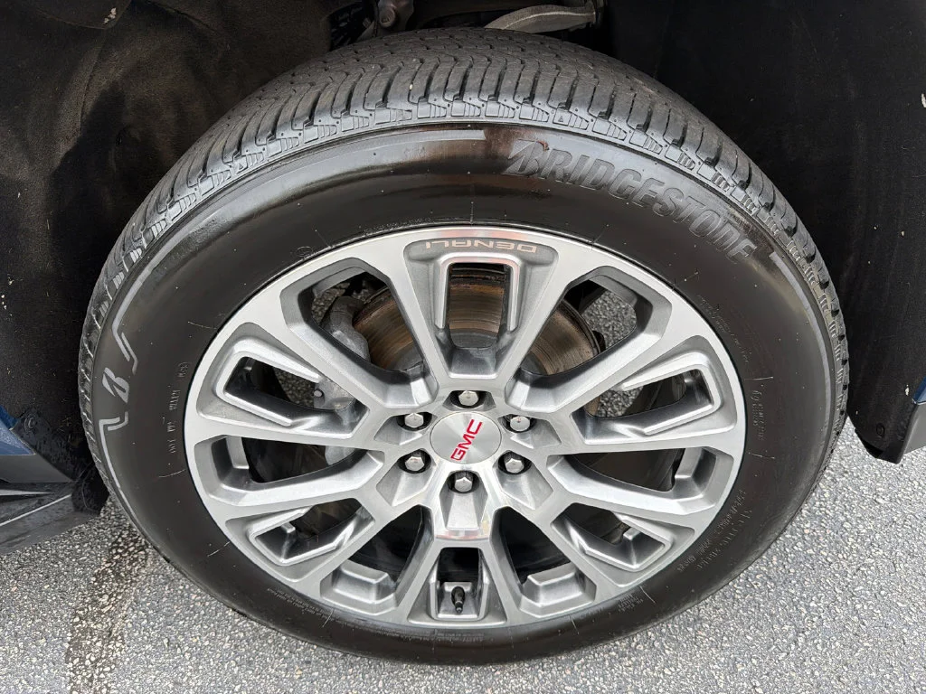 Used 2025 Blue GMC Denali image 12