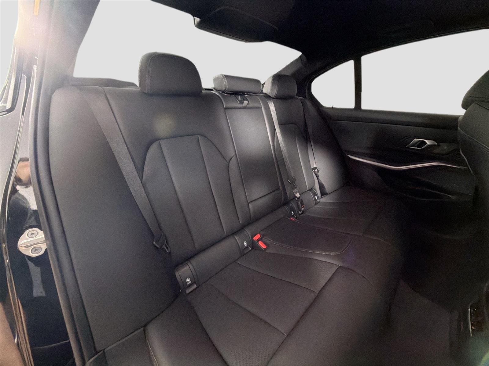 New 2026 Black Sapphire Metallic BMW M340i xDrive image 28