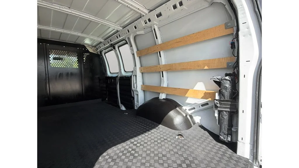 2025 Chevrolet Express Cargo Work Van - Photo 41