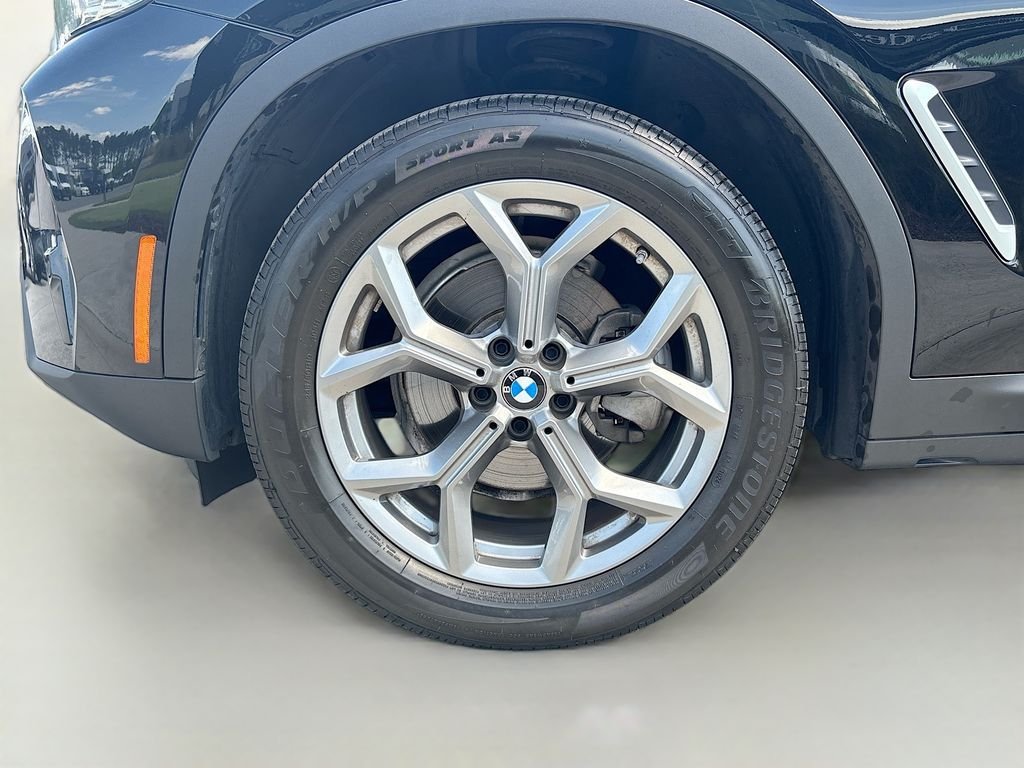 Used 2024 Jet Black BMW sDrive30i image 13