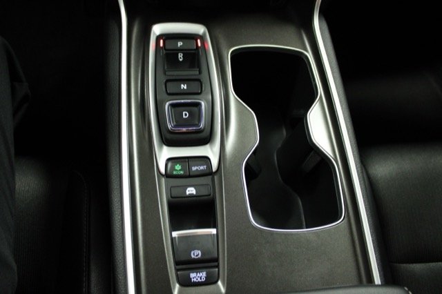 Used 2022 White Honda Sport image 9