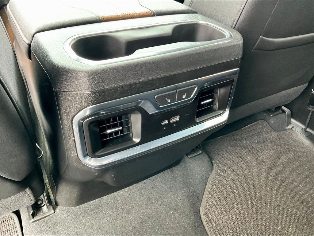 Used 2024 Black Chevrolet High Country image 27