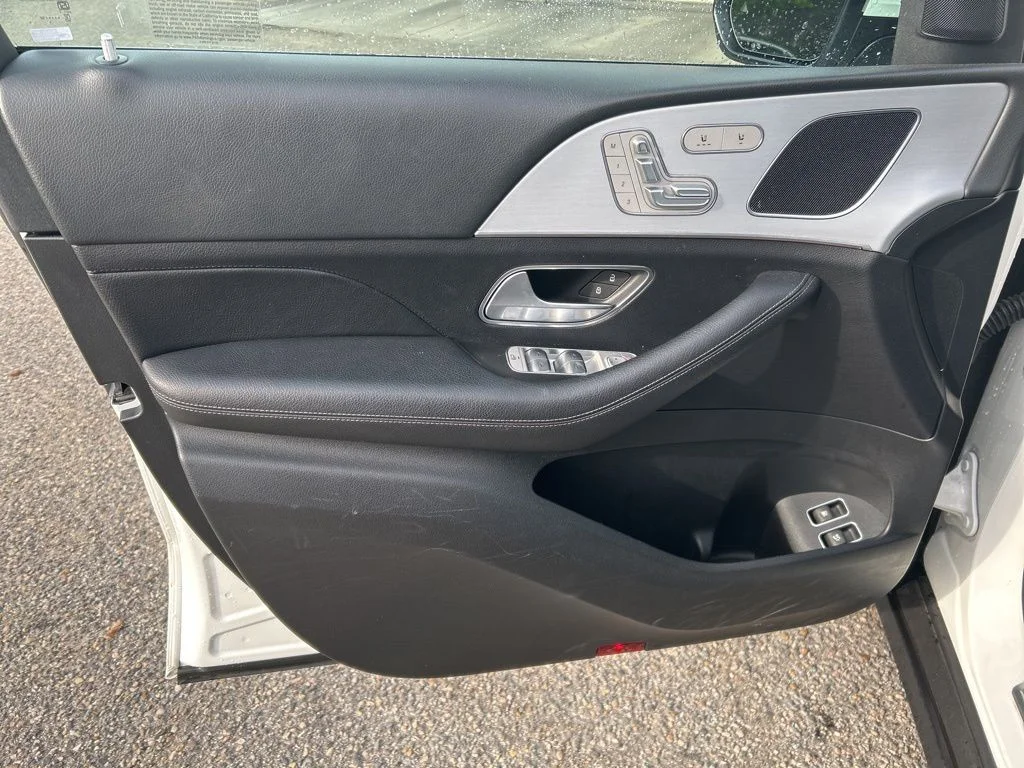 Used 2024 Silver Mercedes-Benz GLE 450e image 15