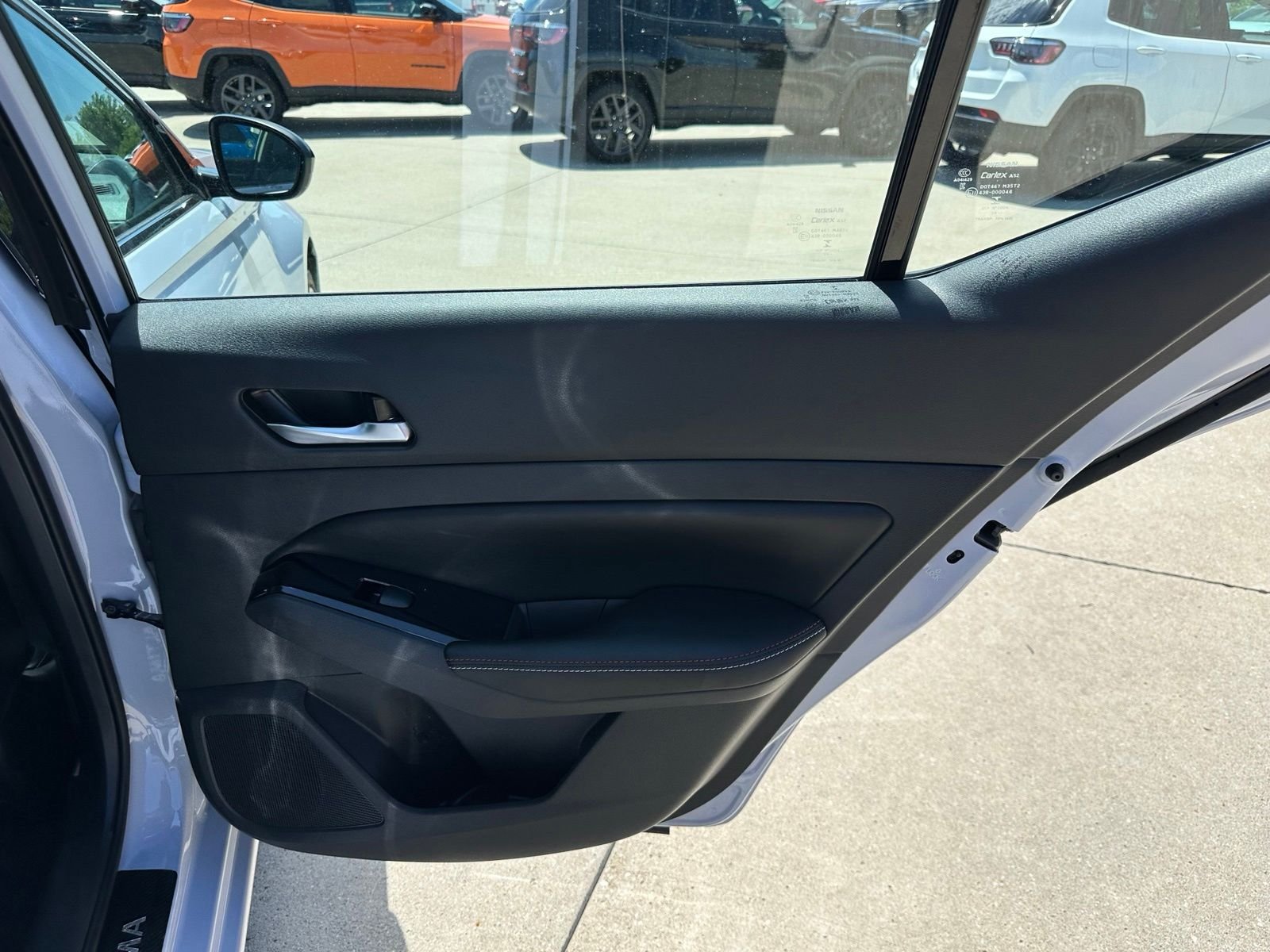 Used 2025 Gray Nissan 2.5 SR image 7