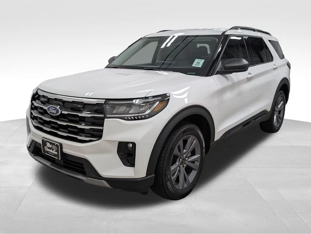New 2026 Star White Metallic Tri-Coat Ford Active image 16