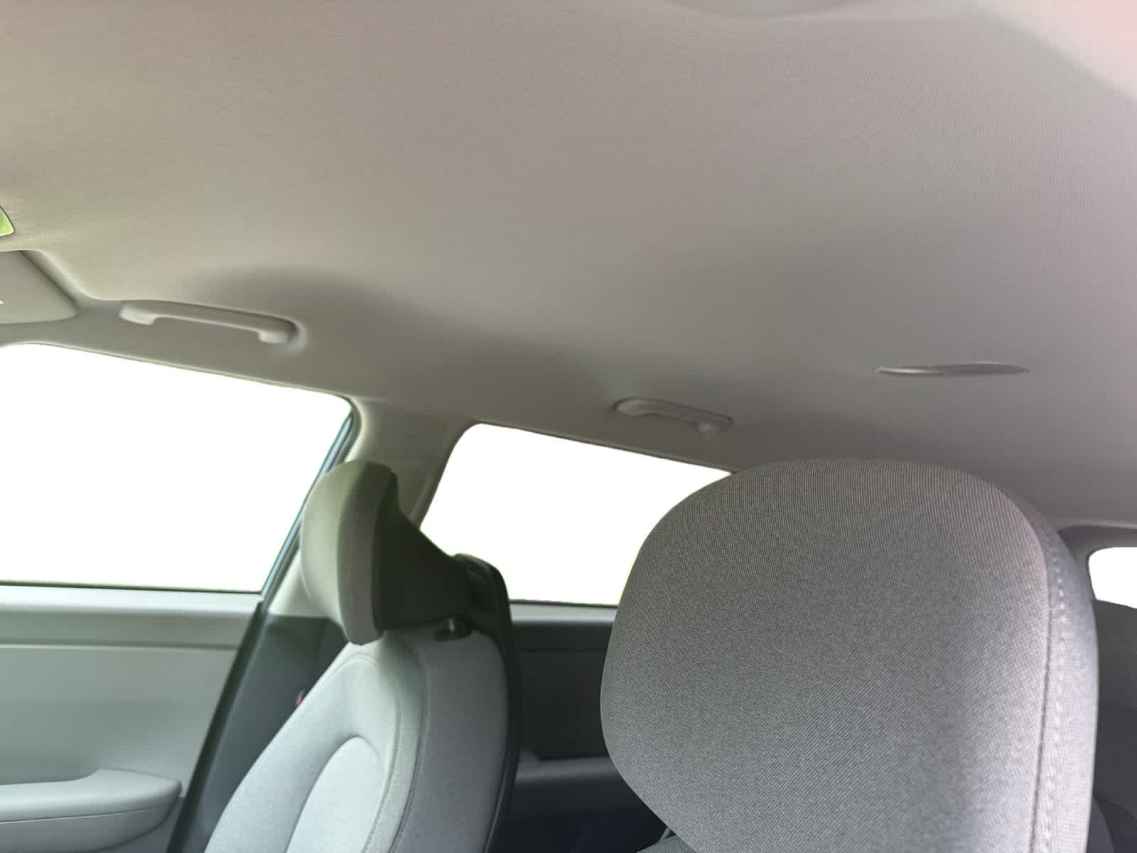 New 2027 PALE GRAY Kia S image 12
