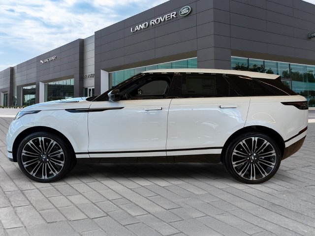 New 2026 Ostuni Pearl White Land Rover Autobiography image 2