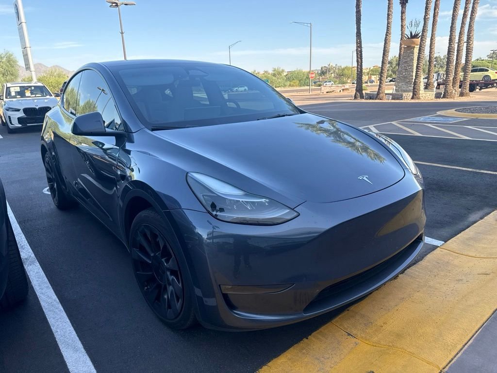 Used 2023 Midnight Silver Metallic Tesla Long Range image 3
