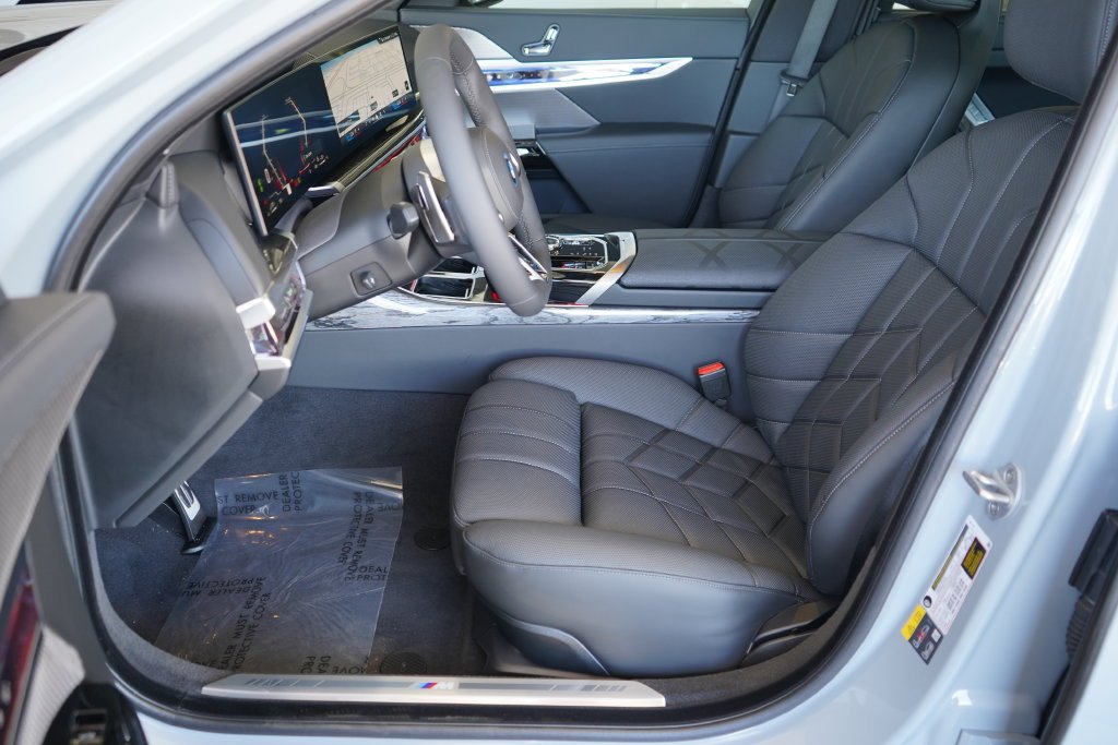 Used 2026 Brooklyn Gray Metallic BMW 750e xDrive image 12