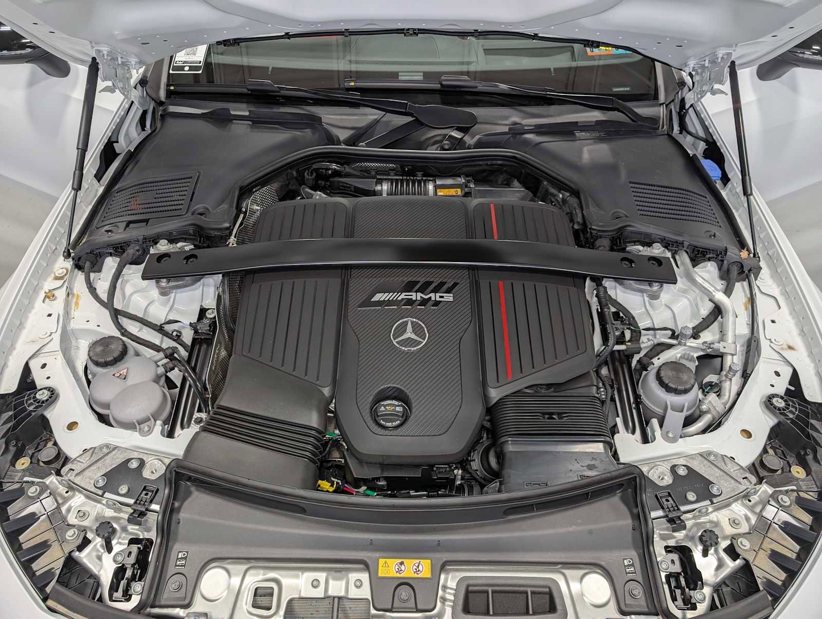 New 2026 MANUFAKTUR Moonlight White Metallic Mercedes-Benz AMG® CLE 53 4MATIC+ Cabriolet image 13