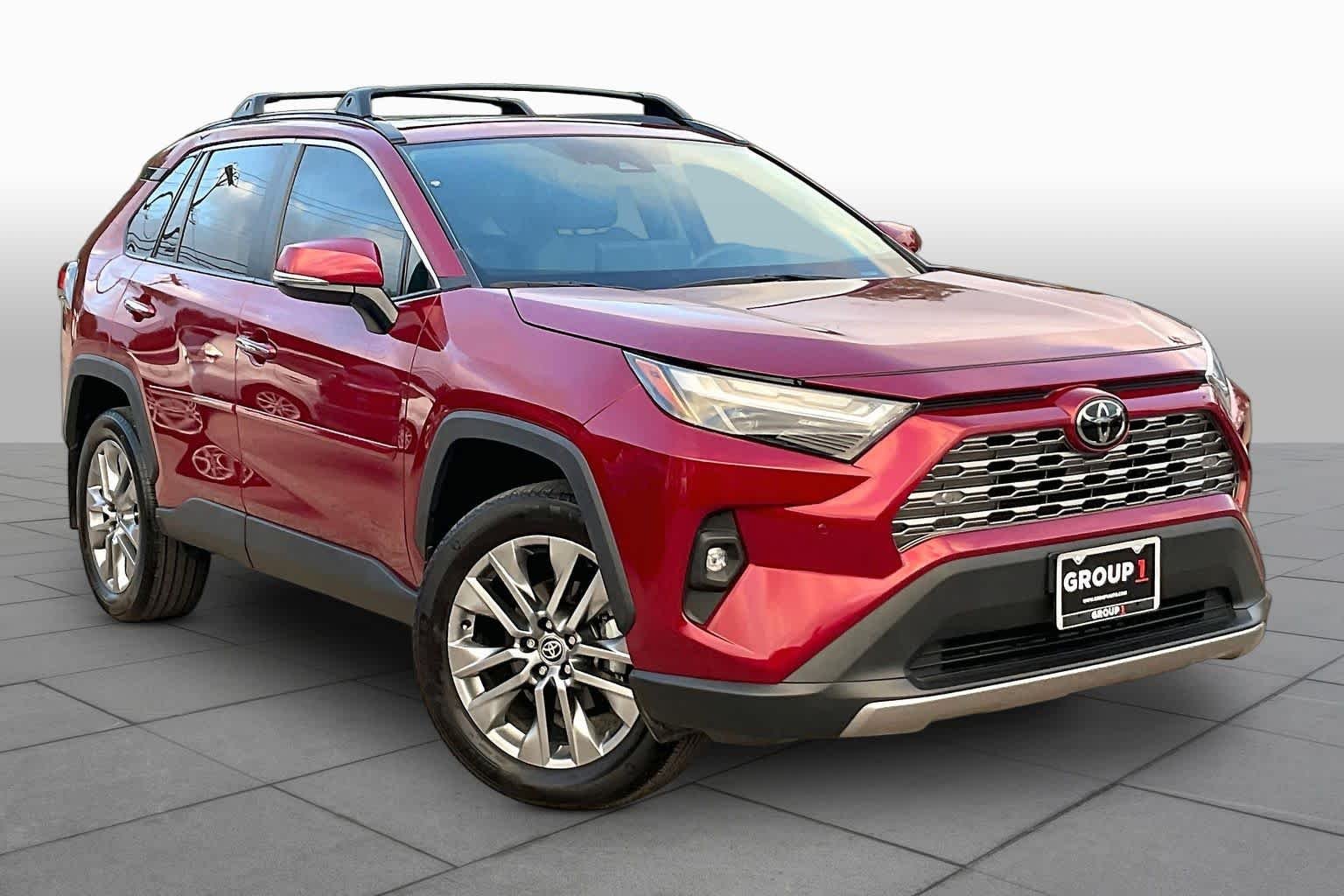 Used 2025 Ruby Flare Pearl Toyota Limited image 2